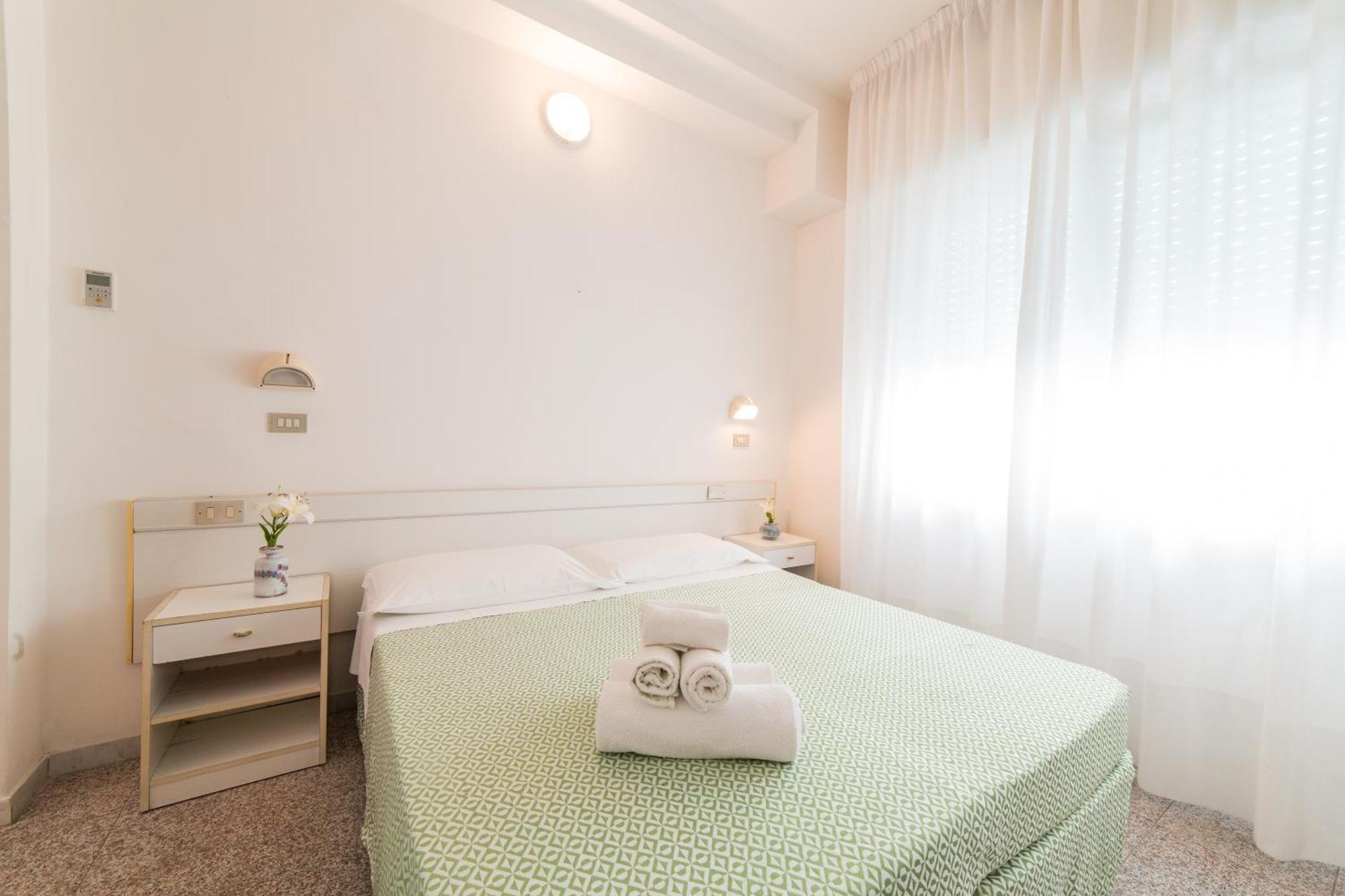 Hotel Angela Misano Adriatico Εξωτερικό φωτογραφία