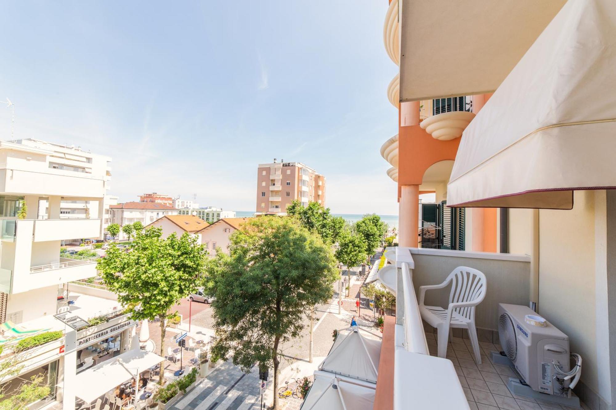 Hotel Angela Misano Adriatico Εξωτερικό φωτογραφία
