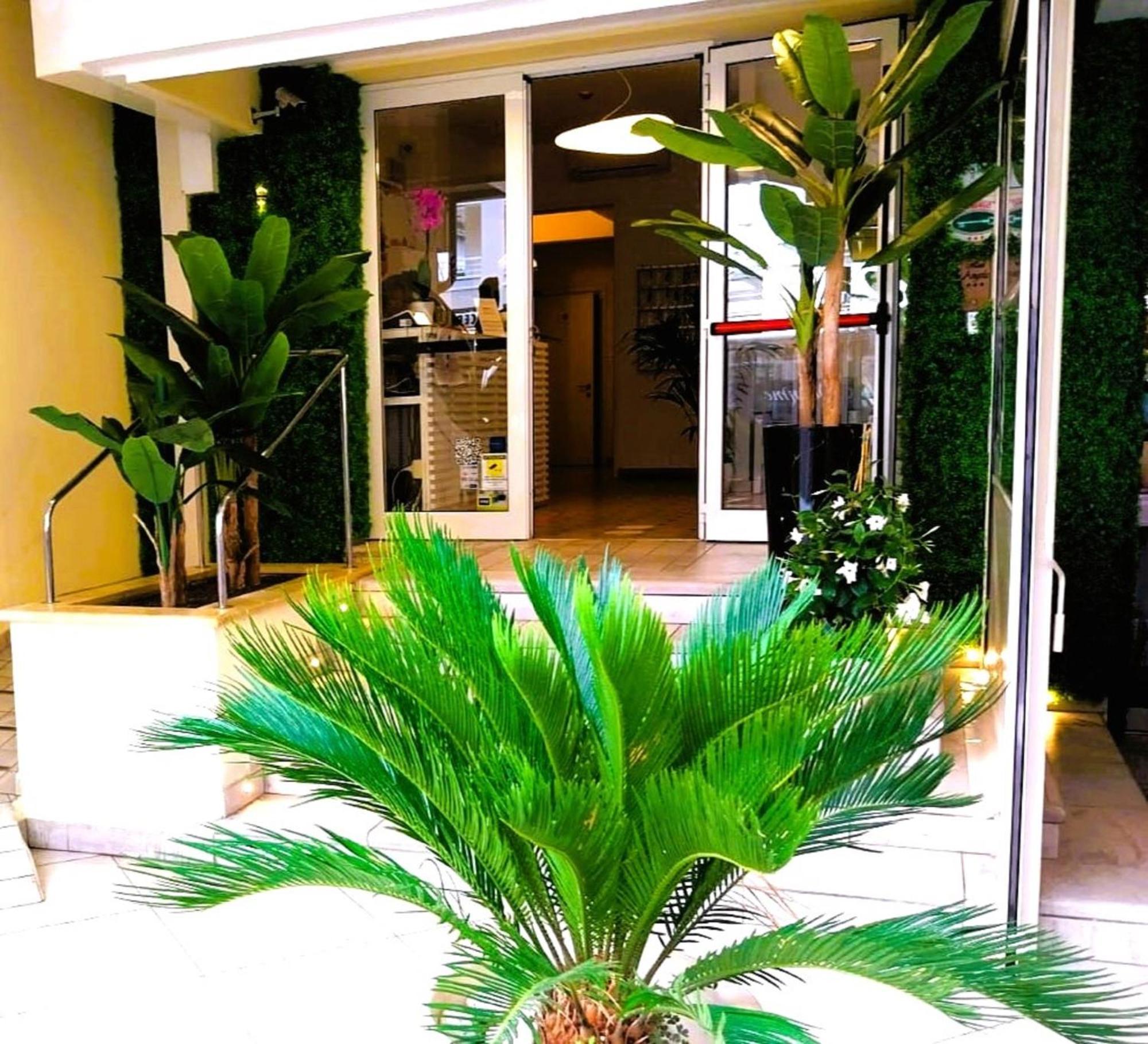 Hotel Angela Misano Adriatico Εξωτερικό φωτογραφία